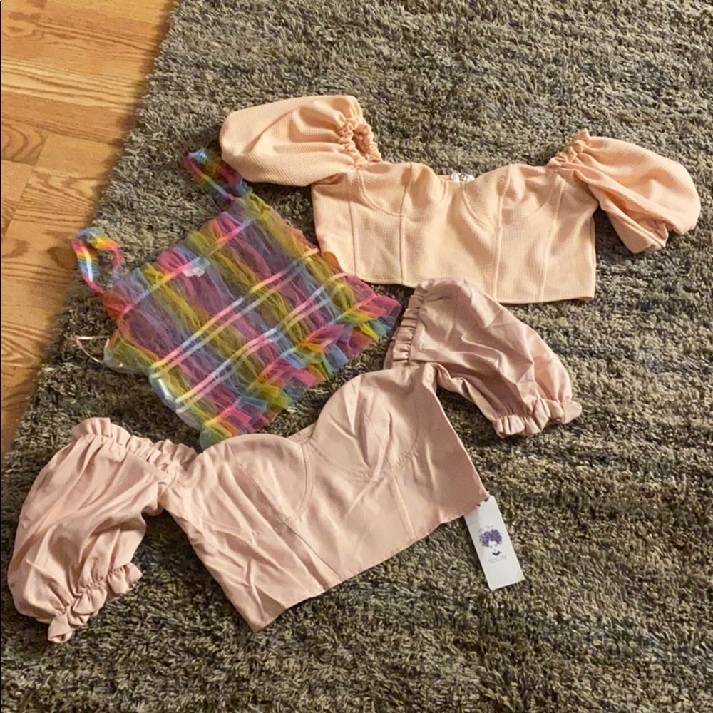Crop shirts.